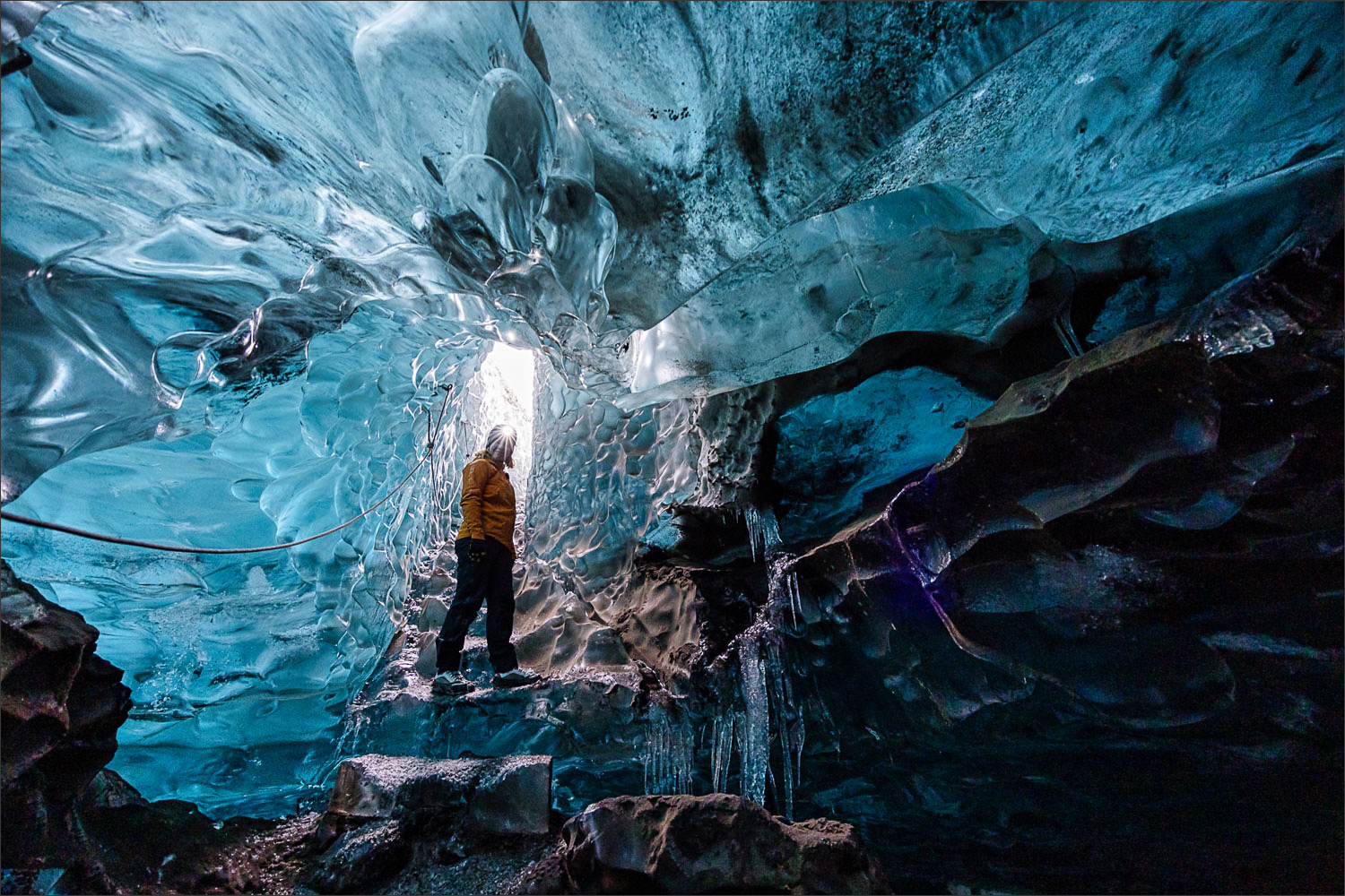 Exklusives Fotoshooting in einer Gletscherhölle, Vatnajökull, Island