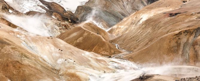 Kerlingarfjöll – Rhyolithberge, Dampf und Schneefelder im isländischen Hochland