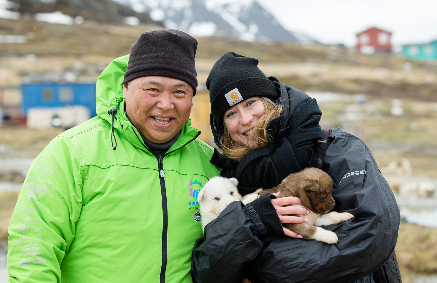 Fotoreise Grönland, Qasigiannguit, Schlittenhunde, zu Besuch beim Hundezüchter