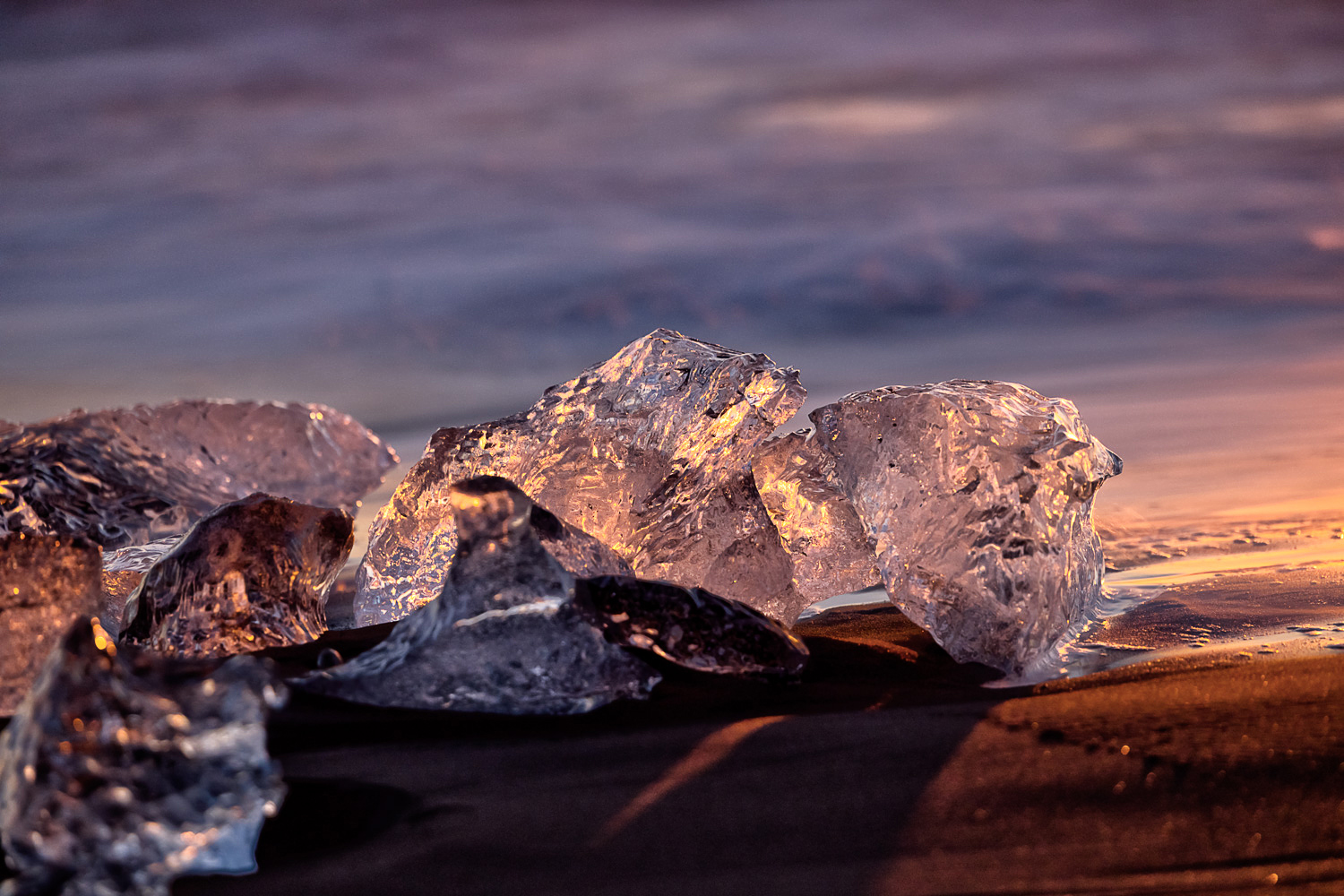 island-diamond-beach-im-morgenlicht-100